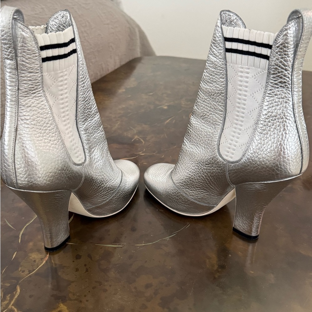 Fendi Chelsea silver leather sock booties size 37 EUC - Picture 12 of 14